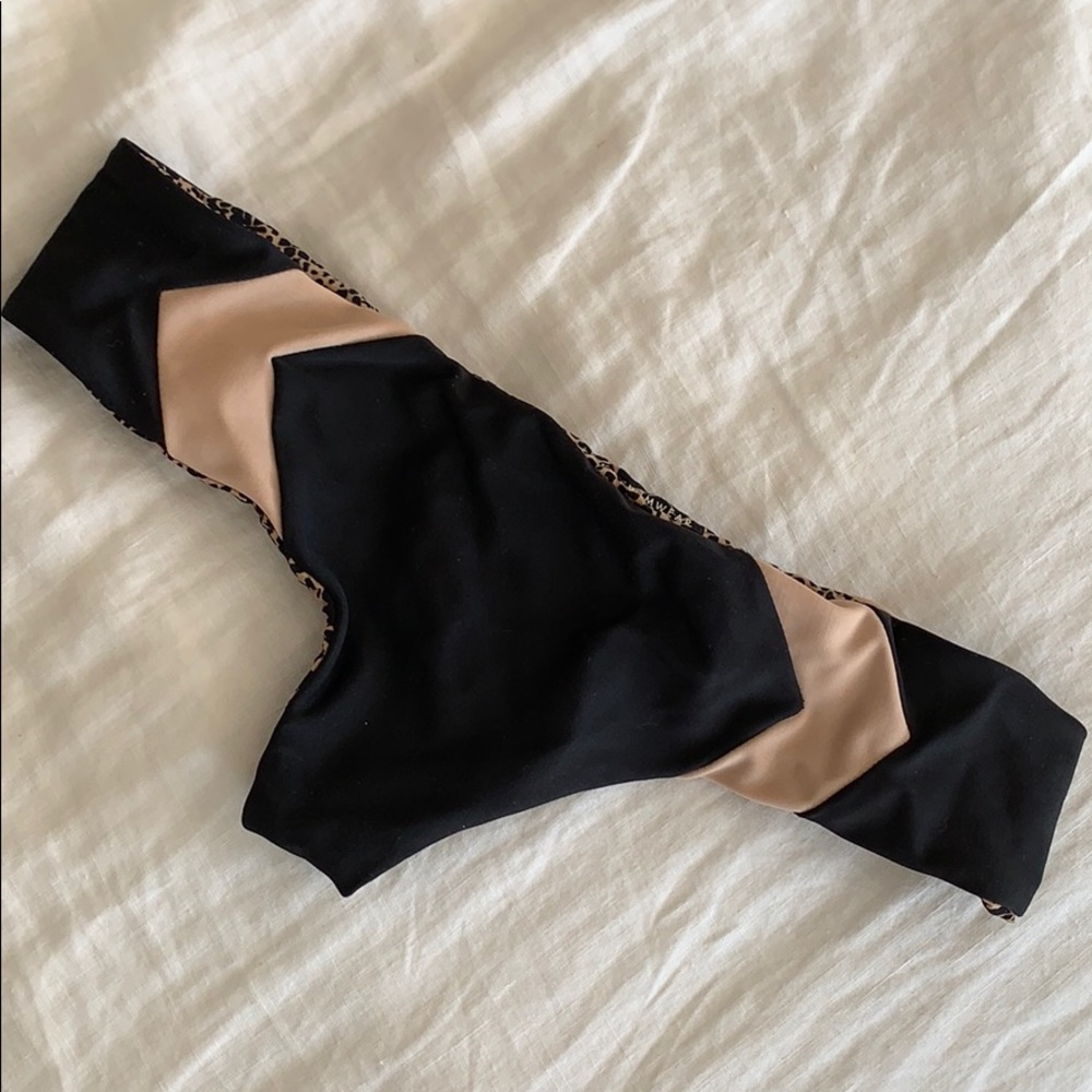 Acacia Mentawai Bottom - image 1